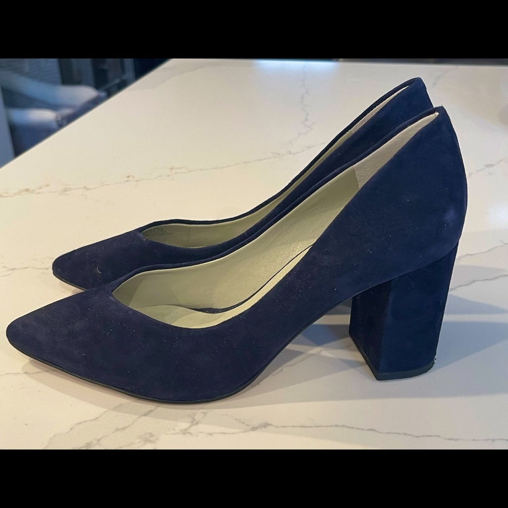 1 State Navy Suede Block Heel - Sz 6